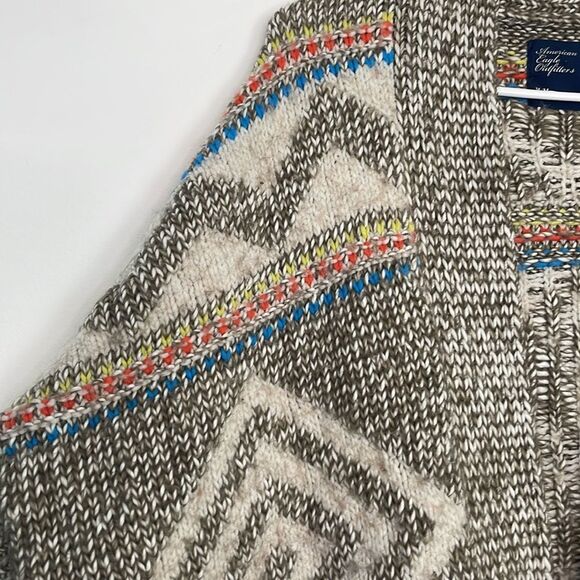 American Eagle Aztec Print Wool/Alpaca Blend Short Sleeve Cardigan. Size Medium. - Picture 3 of 14